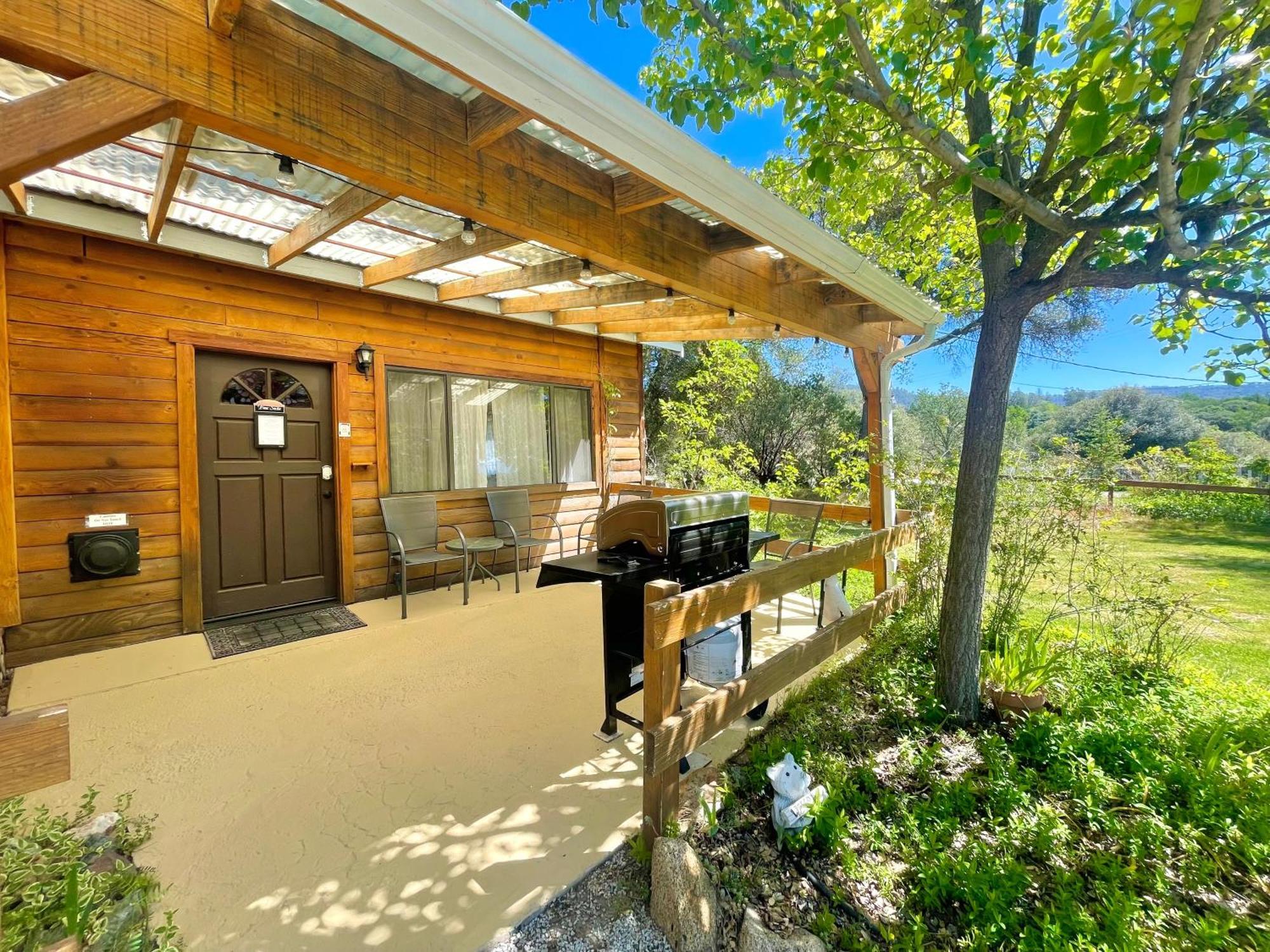 Sierra Mountain Lodge - Vacation Rentals - Yosemite Оане Екстериор снимка