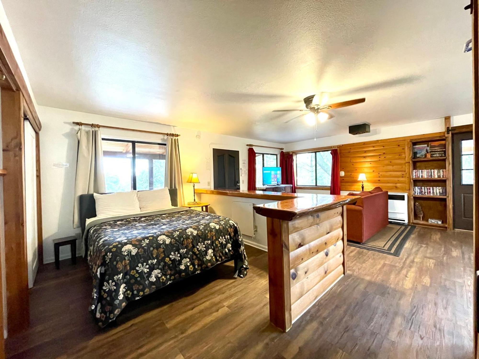 Sierra Mountain Lodge - Vacation Rentals - Yosemite Оане Екстериор снимка