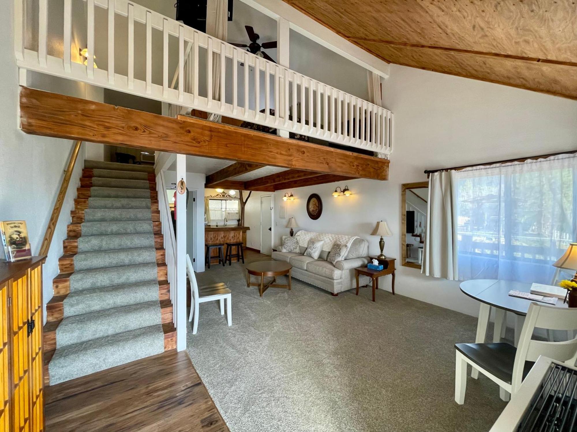 Sierra Mountain Lodge - Vacation Rentals - Yosemite Оане Екстериор снимка