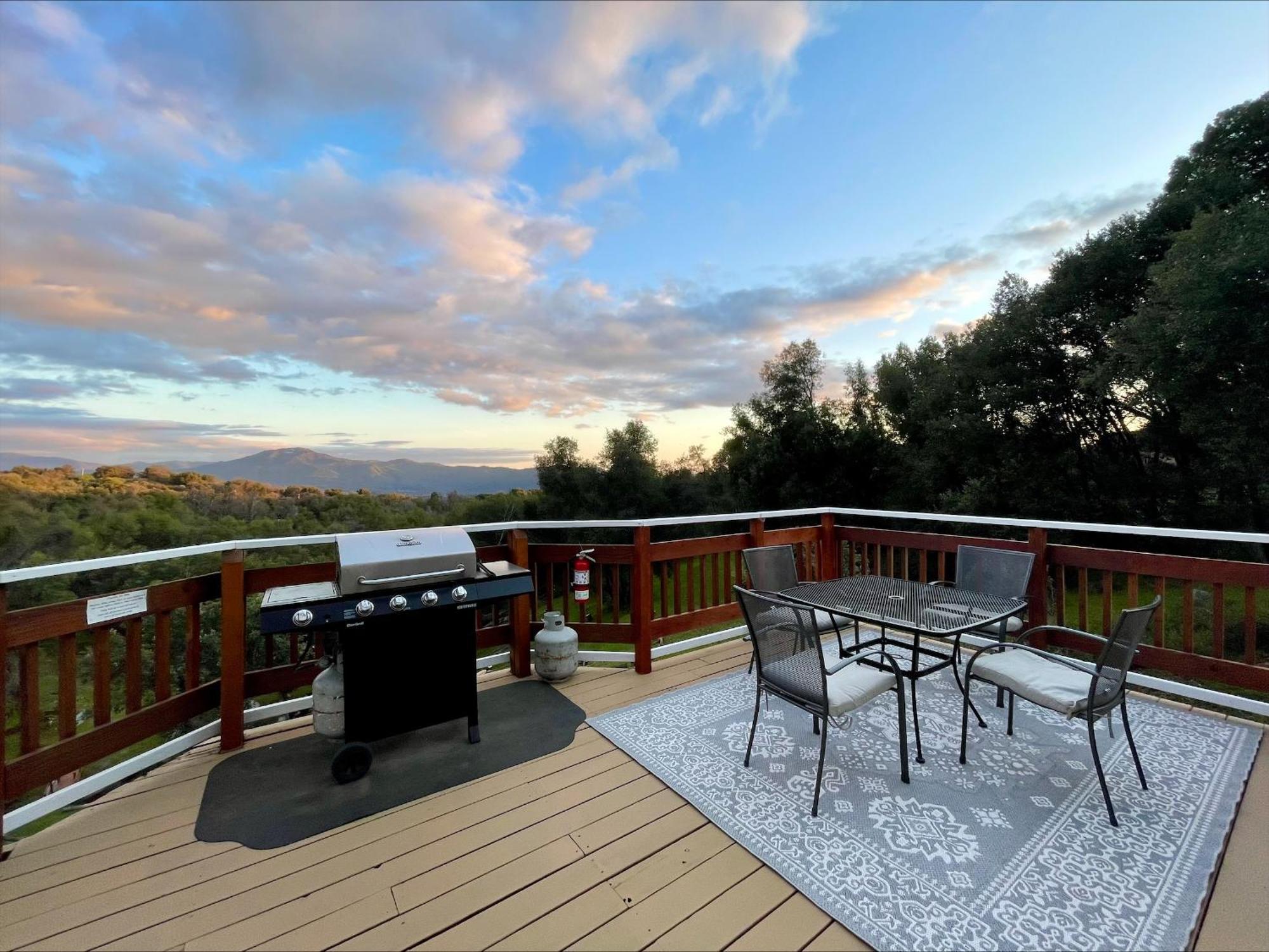 Sierra Mountain Lodge - Vacation Rentals - Yosemite Оане Екстериор снимка